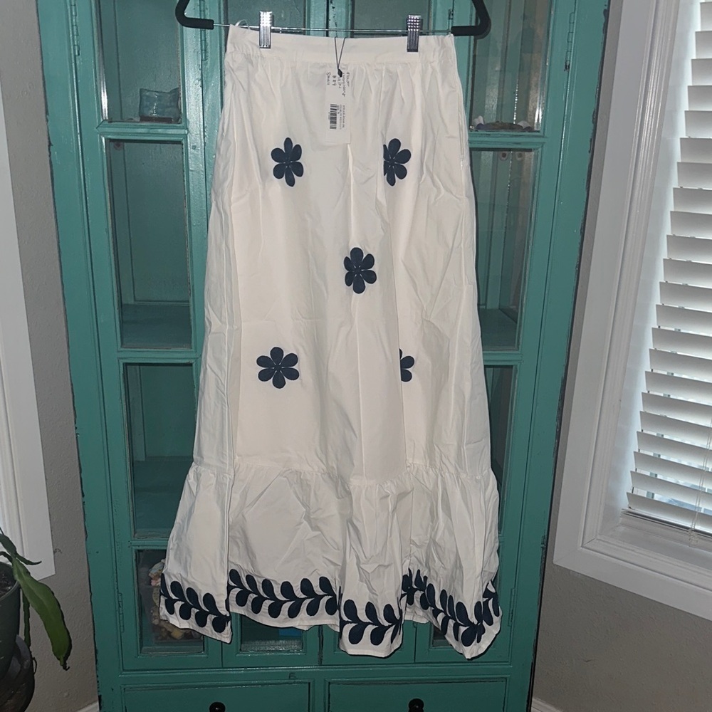 NWT Strut & Bolt White Maxi Skirt with Navy Floral Design